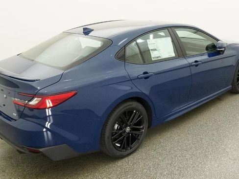New 2026 Toyota Camry SE FWD image 14