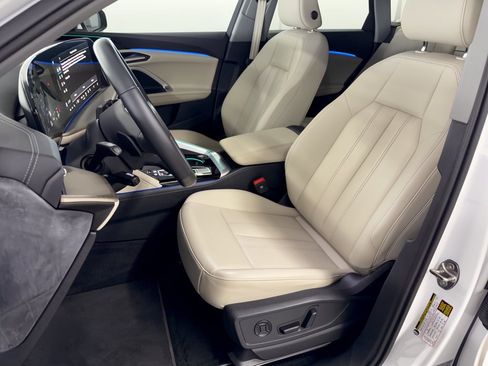 Used 2025 Audi Q5 Premium w/ Convenience Package AWD/4WD image 5