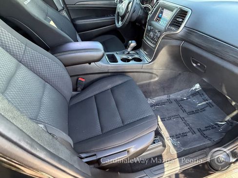 Used 2021 Jeep Grand Cherokee Freedom Edition image 13