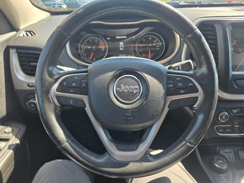 Used 2016 Jeep Cherokee Limited w/ Luxury Group AWD/4WD image 51