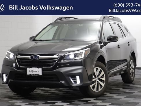 Used 2022 Subaru Outback Premium AWD/4WD image 1