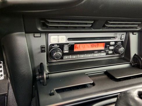 Used 2005 Honda S2000 image 20