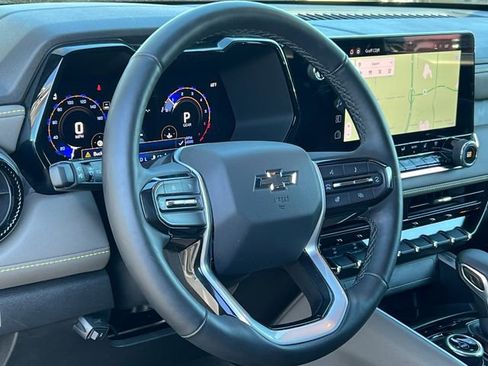 Used 2025 Chevrolet Colorado ZR2 w/ ZR2 Bison Edition AWD/4WD image 2