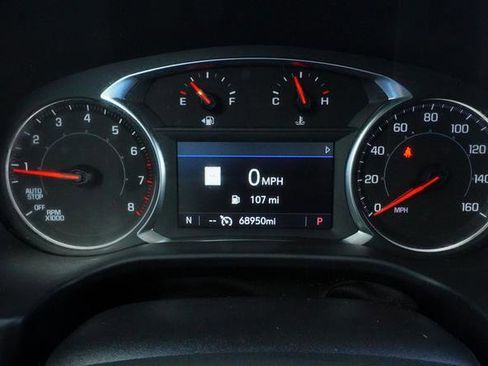 Used 2023 GMC Acadia SLE w/ Driver Convenience Package image 17