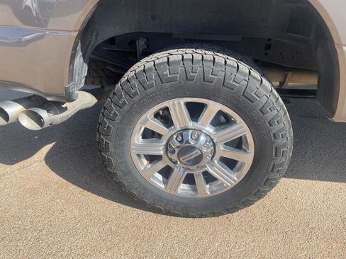Used 2019 Ford F250 Limited w/ FX4 Off-Road Package AWD/4WD image 41