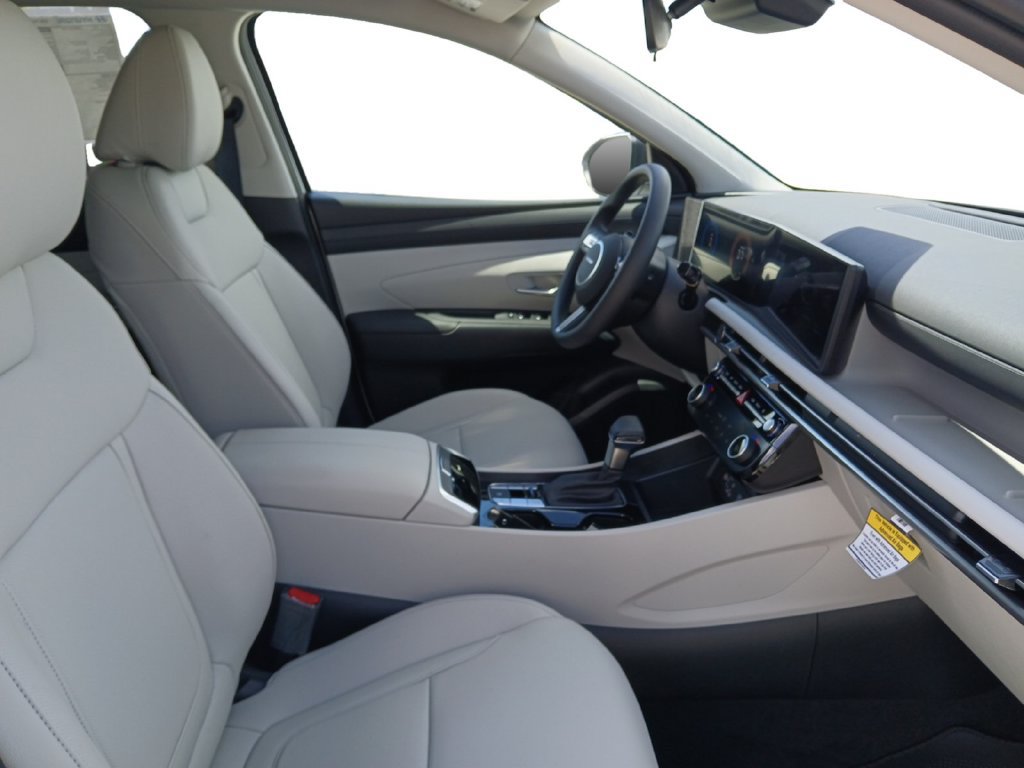 New 2026 Hyundai Tucson SEL Plus FWD image 16