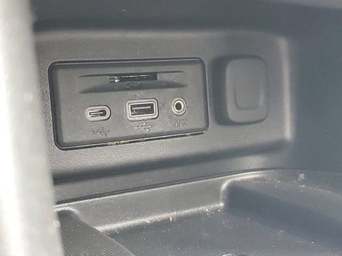 Certified 2020 Chevrolet Equinox Premier FWD image 28