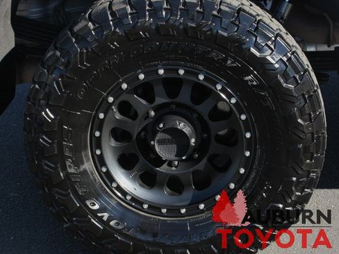 Used 2021 Chevrolet Silverado 2500 High Country w/ Z71 Off-Road Package image 5