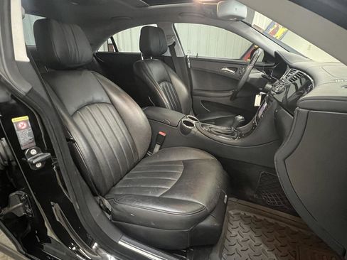 Used 2011 Mercedes-Benz CLS 550 image 5