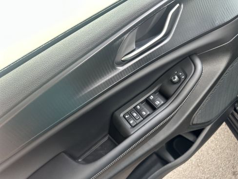 New 2025 Jeep Grand Cherokee Laredo X w/ Luxury Tech Group I image 16