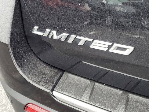 Used 2020 Ford Explorer Limited image 39