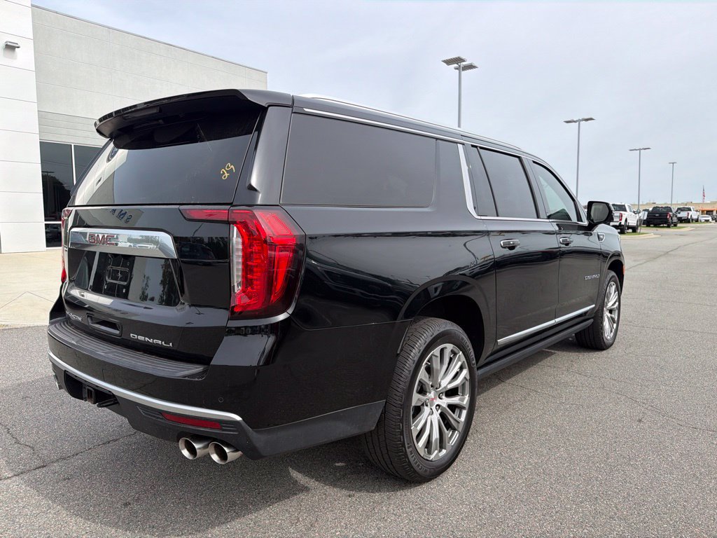 Used 2022 GMC Yukon XL Denali w/ Max Trailering Package AWD/4WD image 8