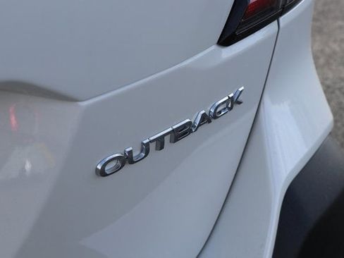 Used 2025 Subaru Outback Premium w/ Popular Package #1A image 12