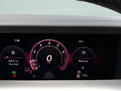 New 2026 Volkswagen Tiguan SE R-Line FWD image 36