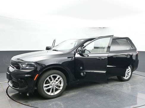 Used 2025 Dodge Durango GT AWD/4WD image 47