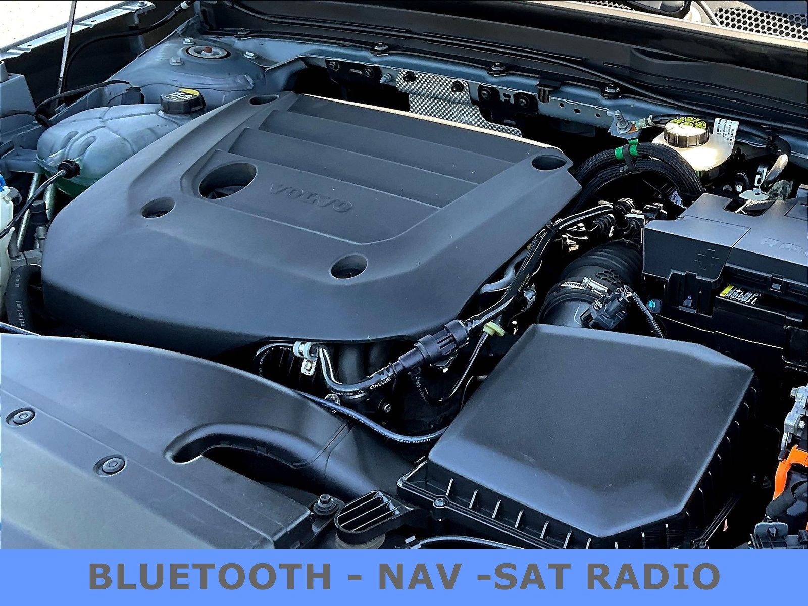 Used 2023 Volvo XC40 B5 Core AWD/4WD image 32