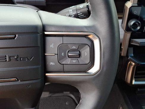 Used 2024 GMC Hummer EV 3X w/ Omega Edition AWD/4WD image 24