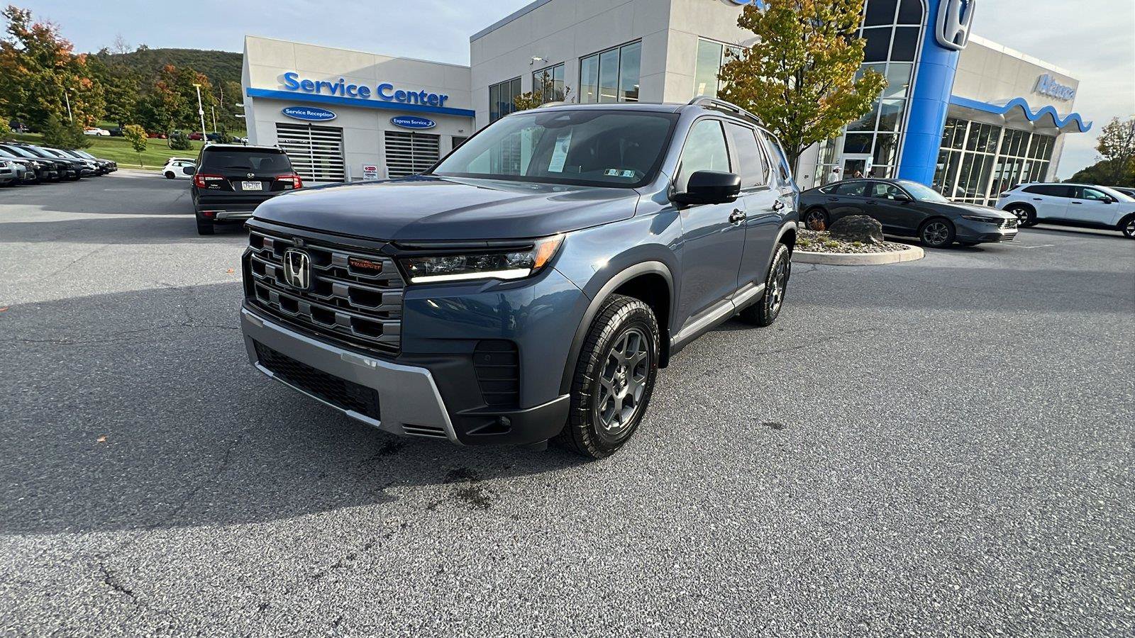 New 2026 Honda Pilot TrailSport image 8