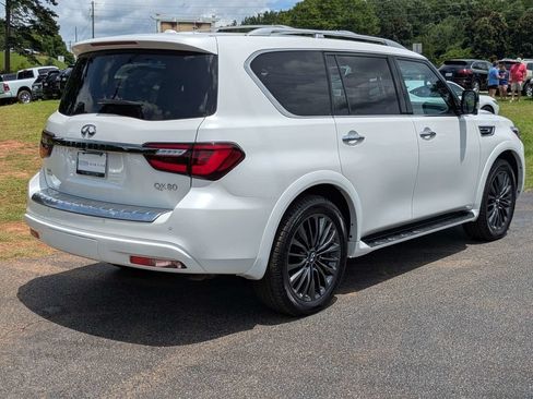 Used 2024 INFINITI QX80 Sensory AWD/4WD image 6