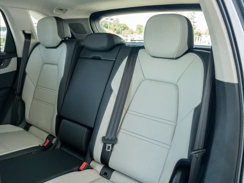 New 2025 Porsche Cayenne Turbo AWD/4WD image 13
