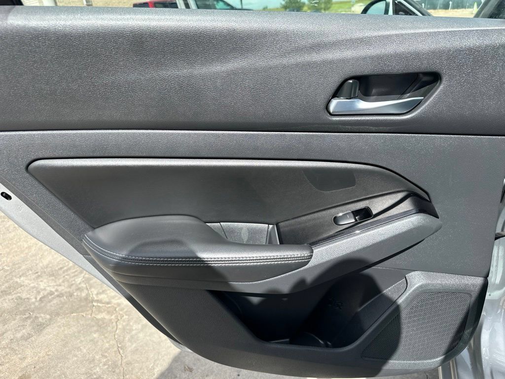 Used 2021 Nissan Altima 2.5 SV FWD image 19
