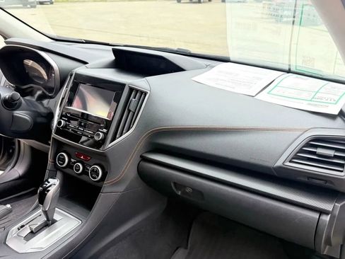 Used 2021 Subaru Crosstrek 2.0i Premium w/ Moonroof Package image 26