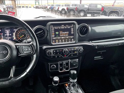 Used 2023 Jeep Wrangler Sport image 6