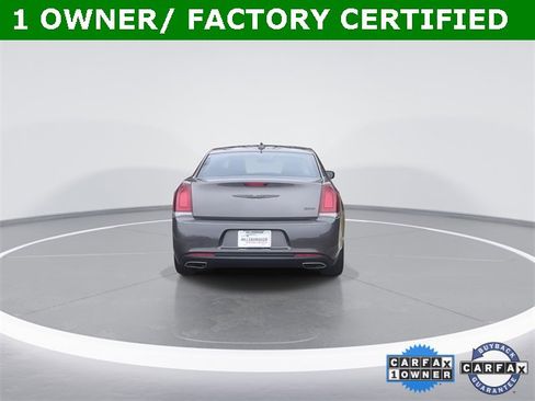 Used 2021 Chrysler 300 Touring w/ Sport Appearance Package image 9