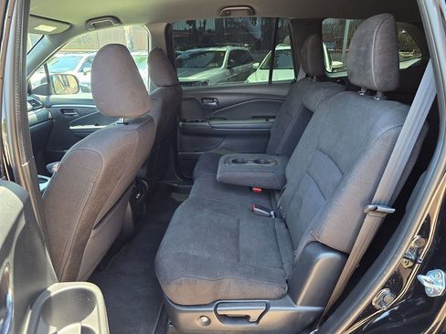 Used 2022 Honda Pilot Sport image 21
