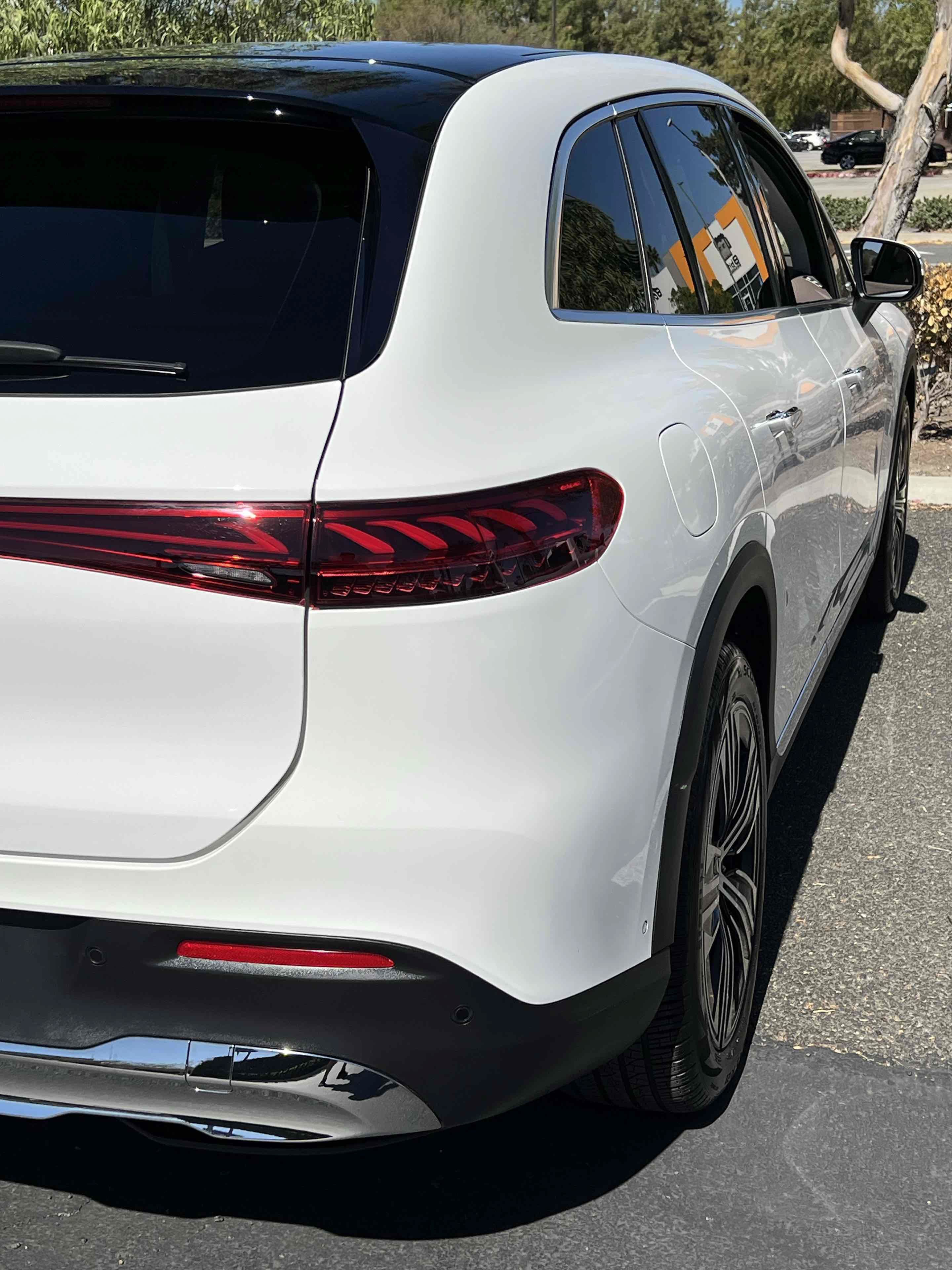Used 2023 Mercedes-Benz EQS 450+ SUV image 49