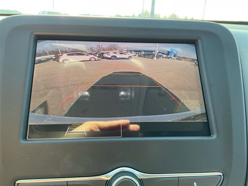 Used 2022 Chevrolet Equinox LT w/ Driver Convenience Package image 20