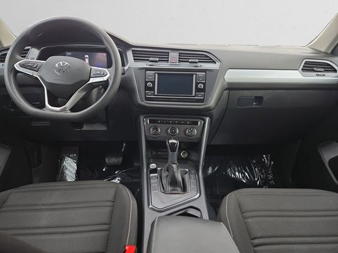 Used 2023 Volkswagen Tiguan S image 11