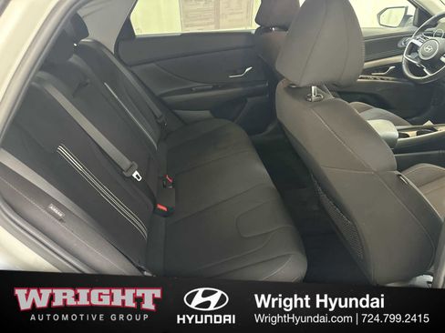 Certified 2025 Hyundai Elantra SEL FWD image 16