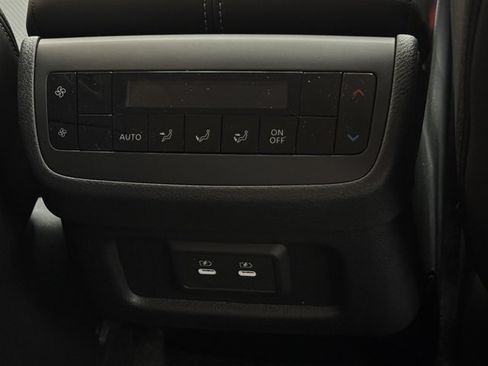 New 2026 Nissan Pathfinder SL AWD/4WD image 12