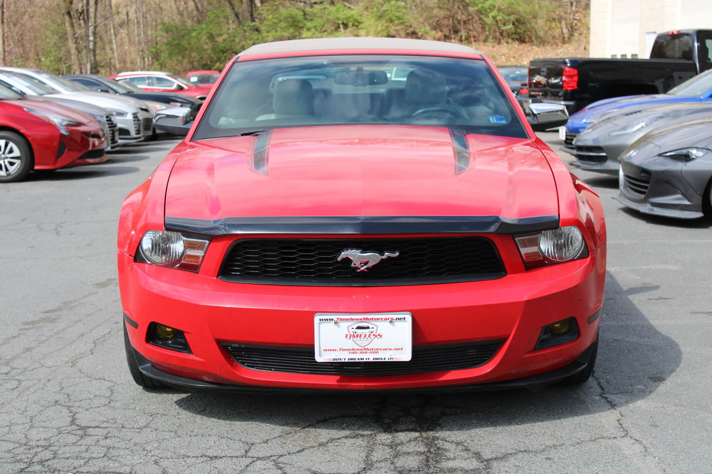 Used 2010 Ford Mustang Convertible RWD image 3