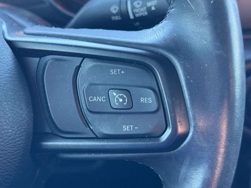 Used 2022 Jeep Wrangler Sport AWD/4WD image 24