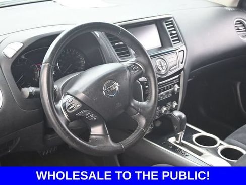 Used 2014 Nissan Pathfinder SV FWD image 11