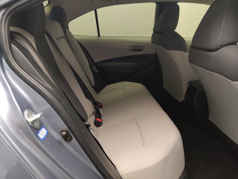 Used 2022 Toyota Corolla LE FWD image 19