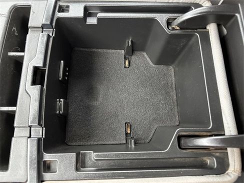 Used 2018 GMC Sierra 3500 4x4 Regular Cab w/ Sierra Convenience Package image 21