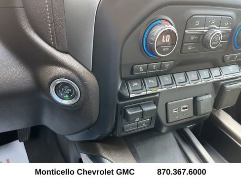 Used 2019 Chevrolet Silverado 1500 LTZ w/ LTZ Premium Package image 19