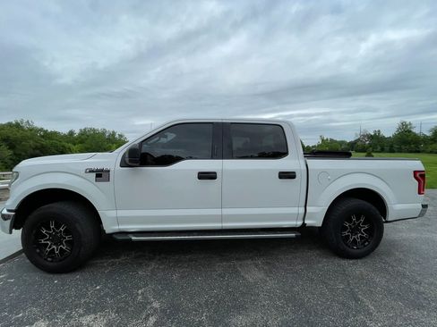 Used 2016 Ford F150 XLT RWD image 2
