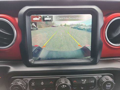 Used 2020 Jeep Gladiator Rubicon AWD/4WD image 14