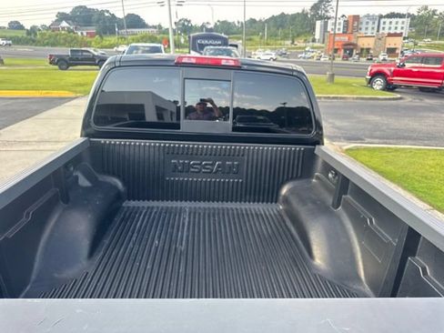 Used 2021 Nissan Frontier SV w/ SV Utility Package RWD image 24