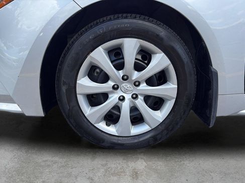 Used 2023 Toyota Corolla LE w/ Carpet Mat Package (TMS) FWD image 22
