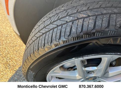 Used 2023 Chevrolet Equinox LT image 29