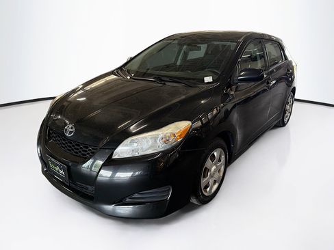 Used 2009 Toyota Matrix FWD image 3