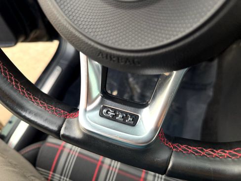 Used 2019 Volkswagen GTI Rabbit Edition image 37