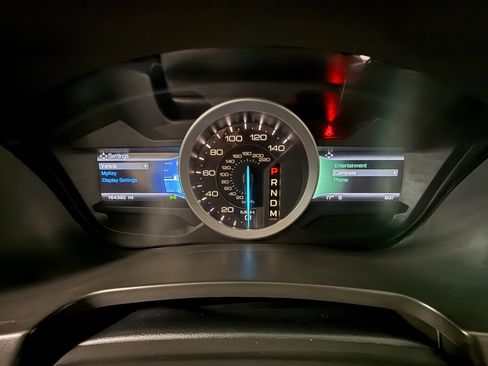Used 2015 Ford Explorer XLT AWD/4WD image 25