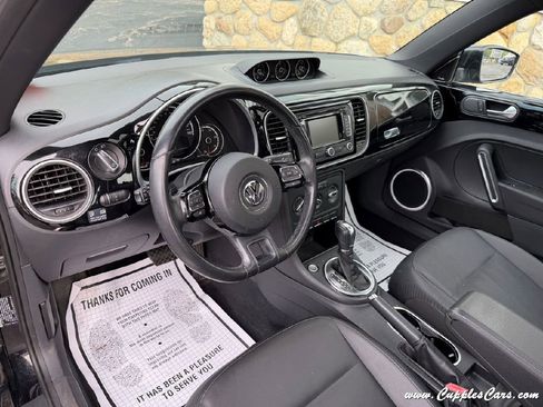 Used 2013 Volkswagen Beetle TDI FWD image 5