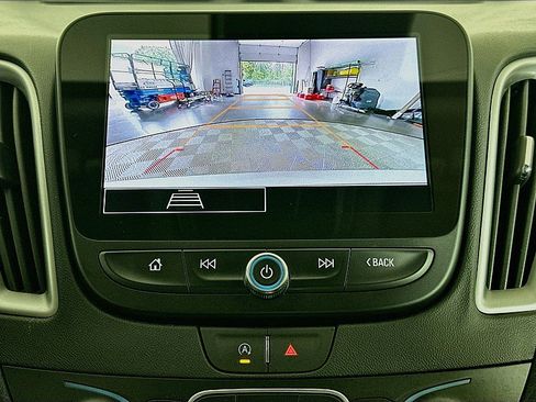 Used 2025 Chevrolet Malibu LT FWD image 15